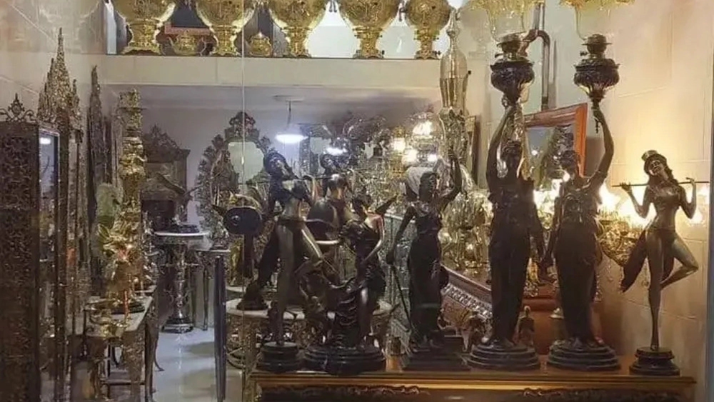 خرید آنلاین لوازم قدیمی و آنتیک در نهاوند