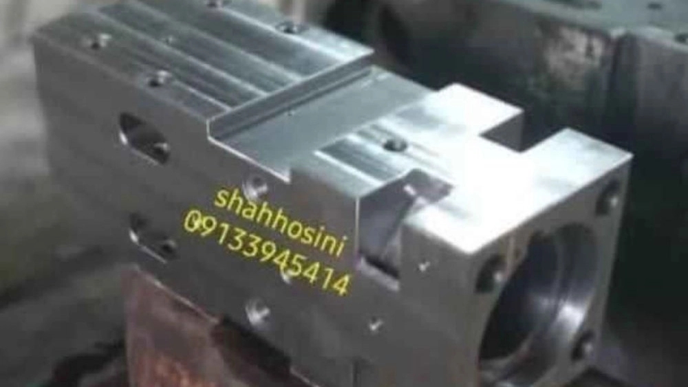 مشخصات فنی سندان بکهد پیکور بیل مکانیکی