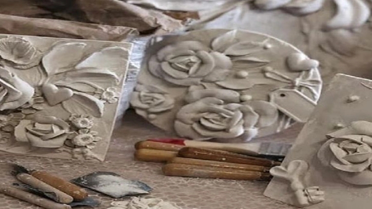 اجرای گچکاری پلیمری و سنتی در مازندران