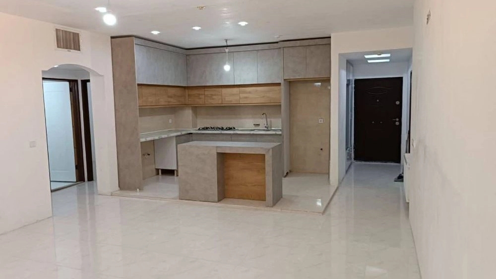 ساخت کابینت، میز کامپیوتر و درب چوبی در مشهد با قیمت مناسب