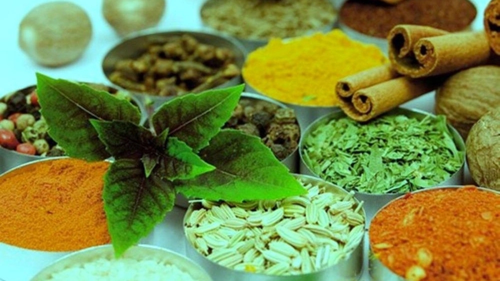 قیمت عرقیات گیاهی اصل و با کیفیت در ارومیه