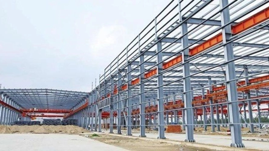 نصب سوله ساندویچ پنل و سقف در همدان