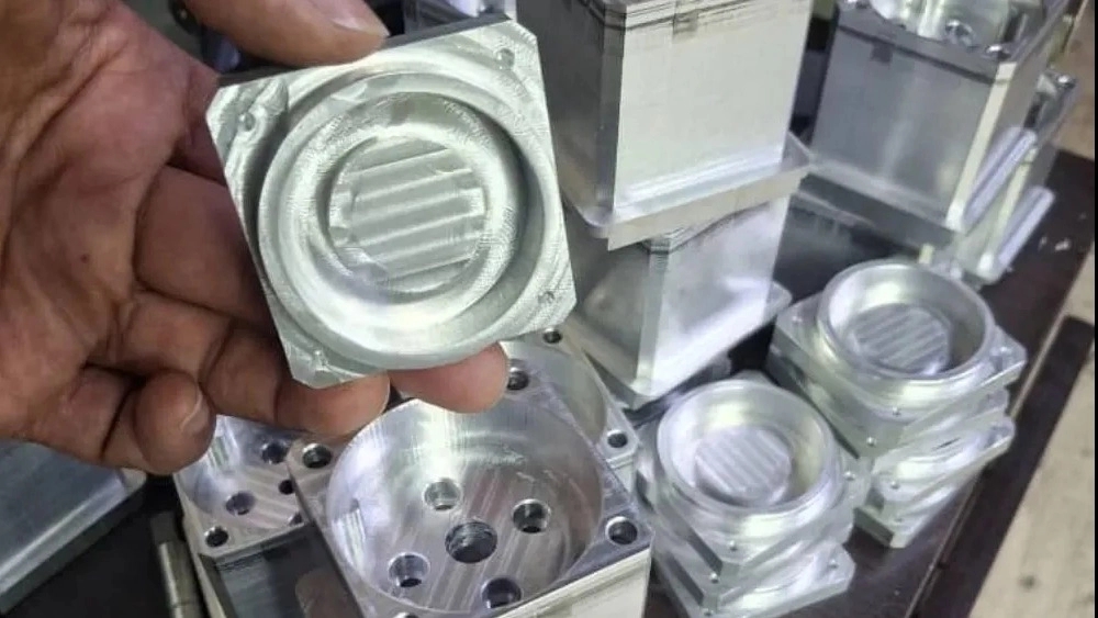 ساخت قطعات خاص صنعتی با روش CNC در تهران