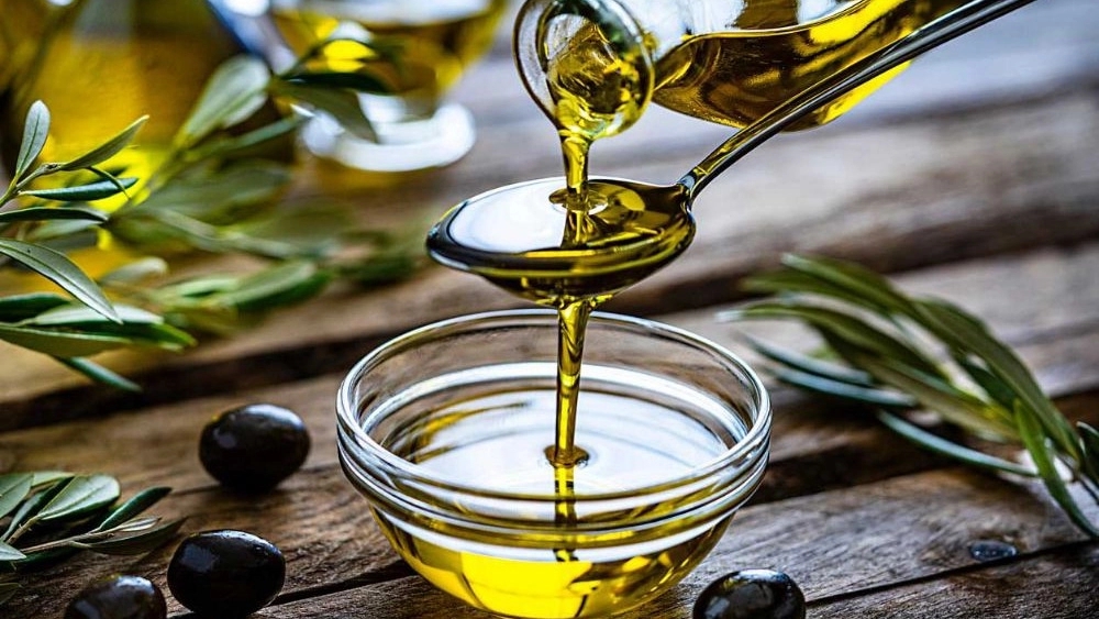 تولید و فروش روغن زیتون اصل طارم با قیمت مناسب