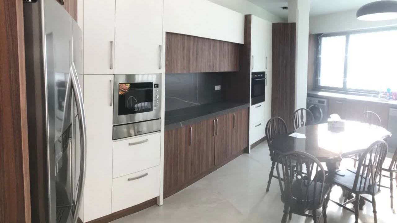 ساخت کابینت با چوب طبیعی در تهران