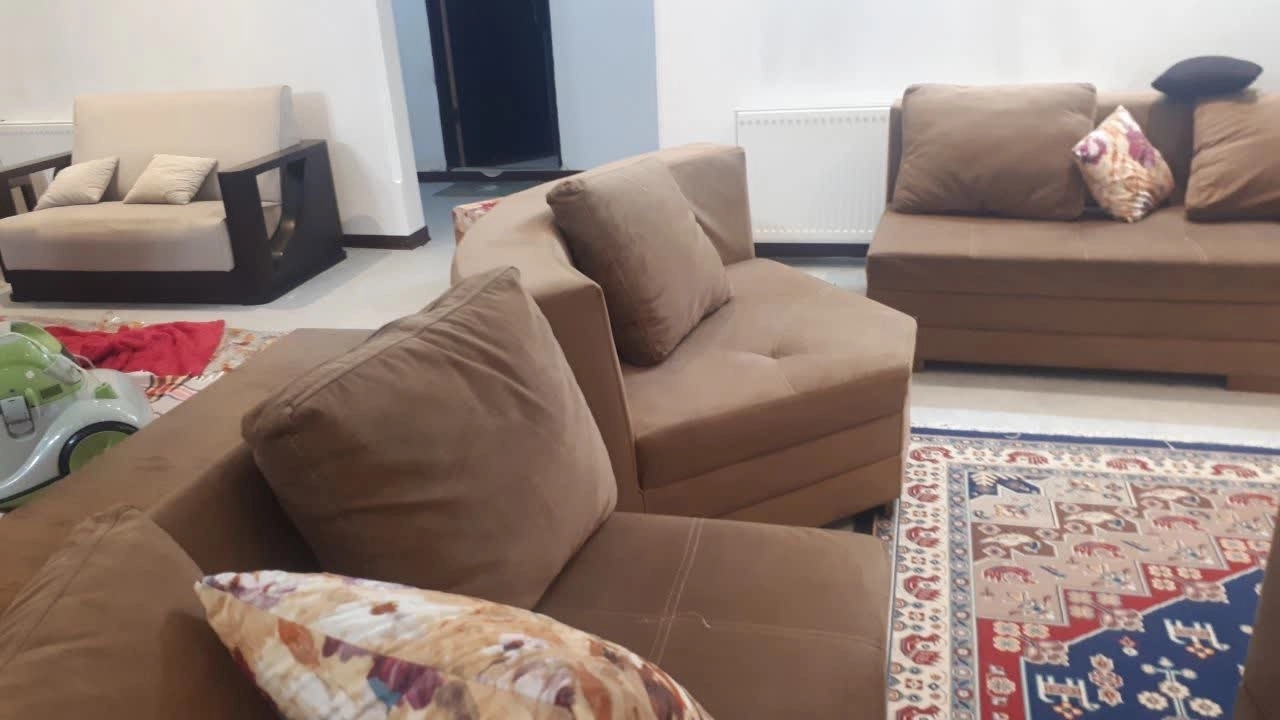 بهترین مبل‌ شویی در قائمشهر نظافت حرفه‌ای مبل و صندلی با مبل‌شویی تخصصی سعید