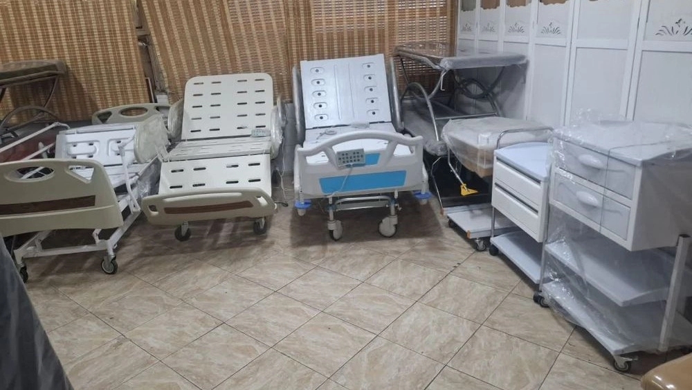 ترالی جای دستگاه دو کشو برای کلینیک‌ها راهکار حرفه‌ای نظم تجهیزات پزشکی