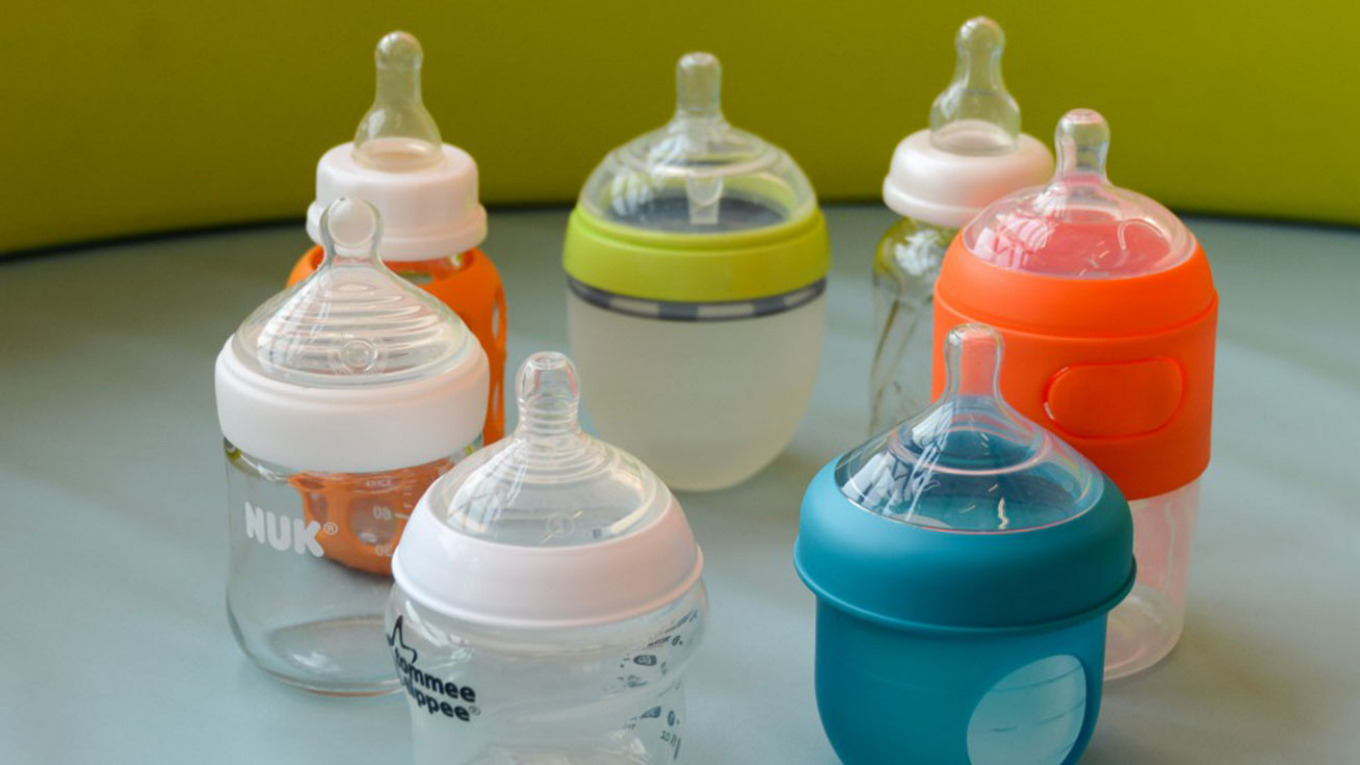 نکاتی که درباره استریلیزه کردن شیشه شیر نوزاد باید بدانید