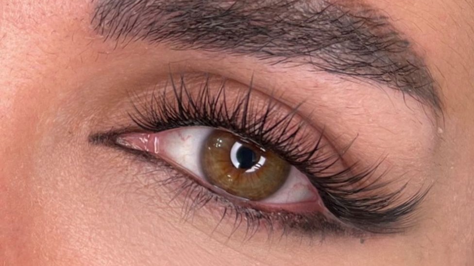 Types of eyelash extensions