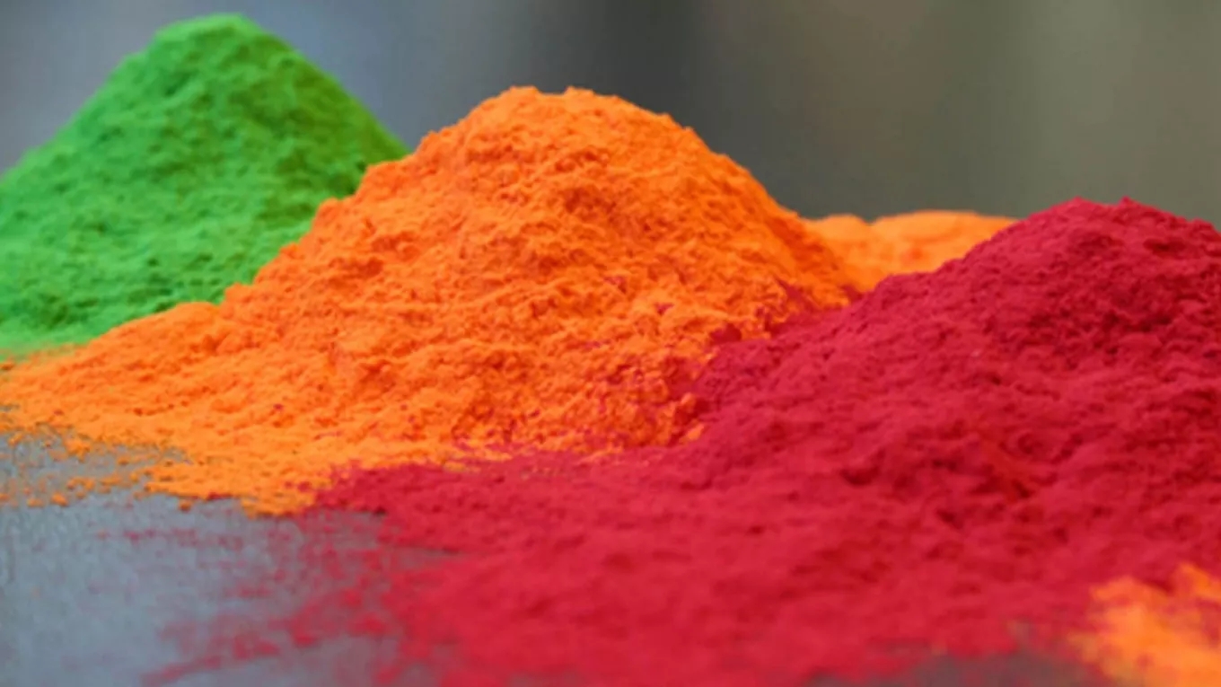 رنگ پودری چیست ؟ و شرح ویژگی‌های رنگ‌های الکترواستاتیک