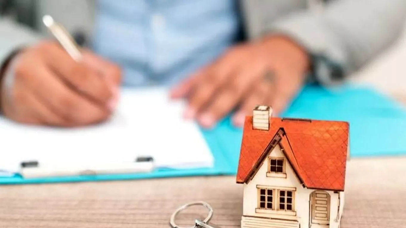 تاثیر انتخاب بهترین مشاور املاک بر موفقیت معاملات