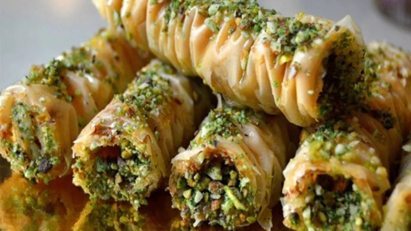 طرز تهیه باقلوا ترکیه ای با خمیر یوفکا یا فیلو