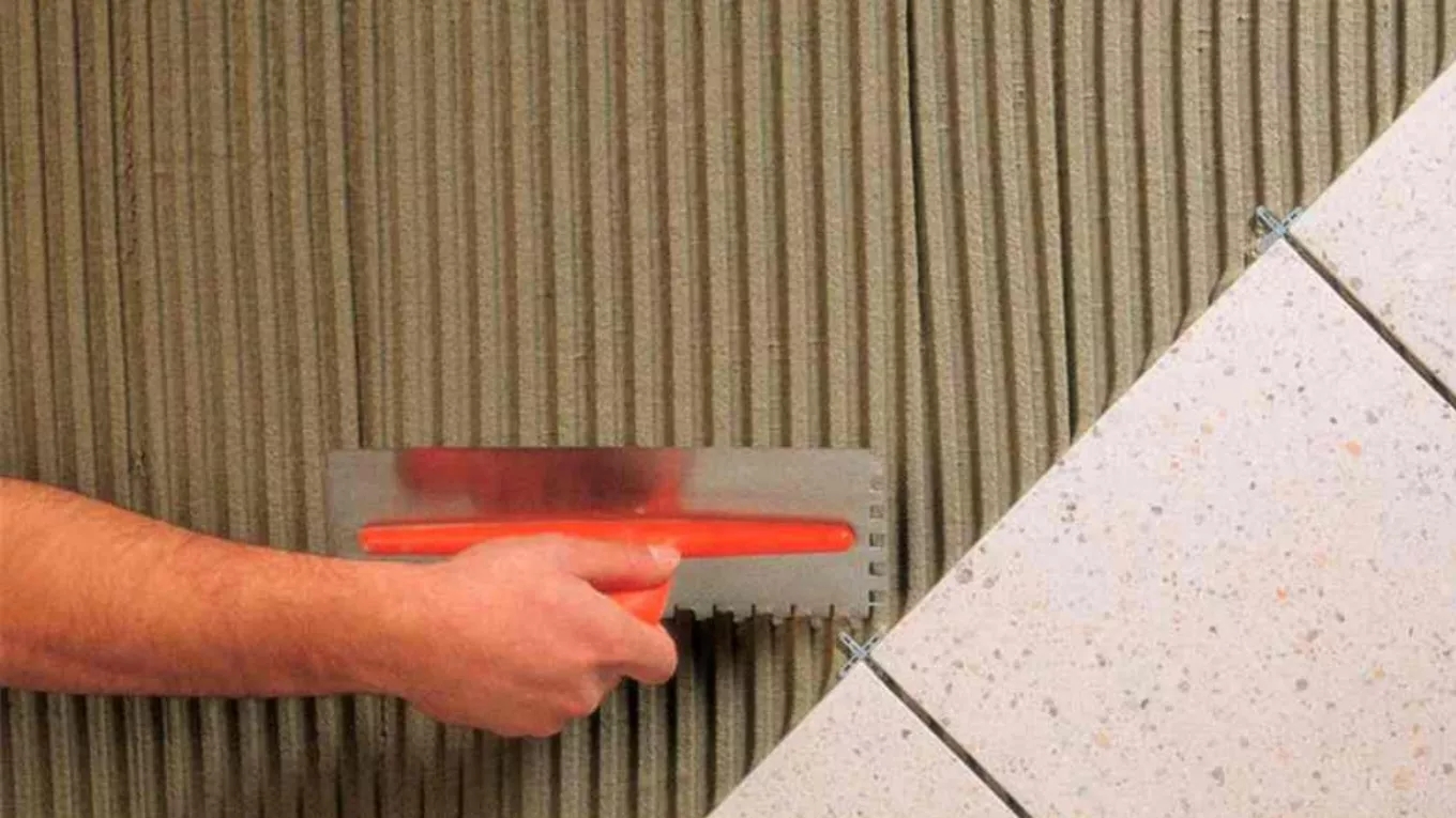 چسب کاشی چیست و چه ویژگی ها و کاربردی دارد؟