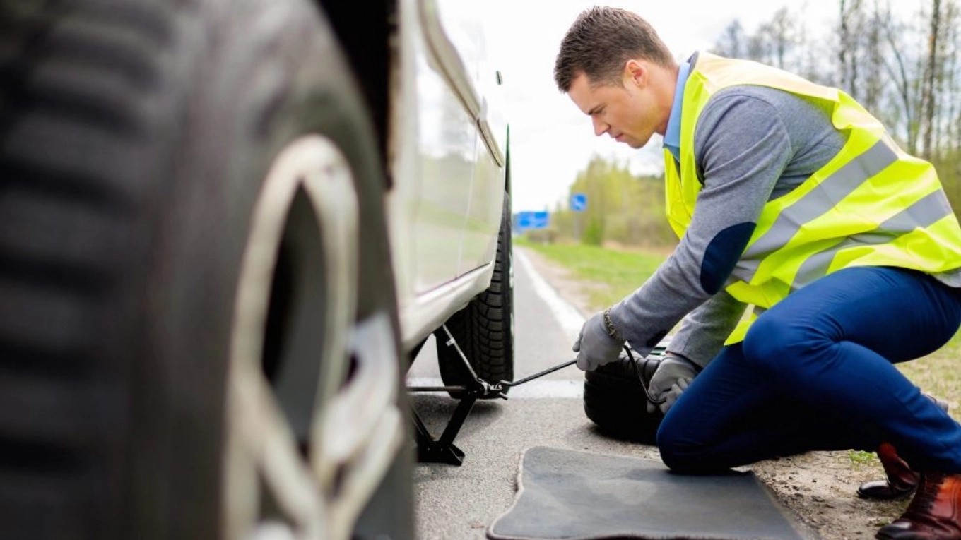 آشنایی با خدمات امداد خودرو