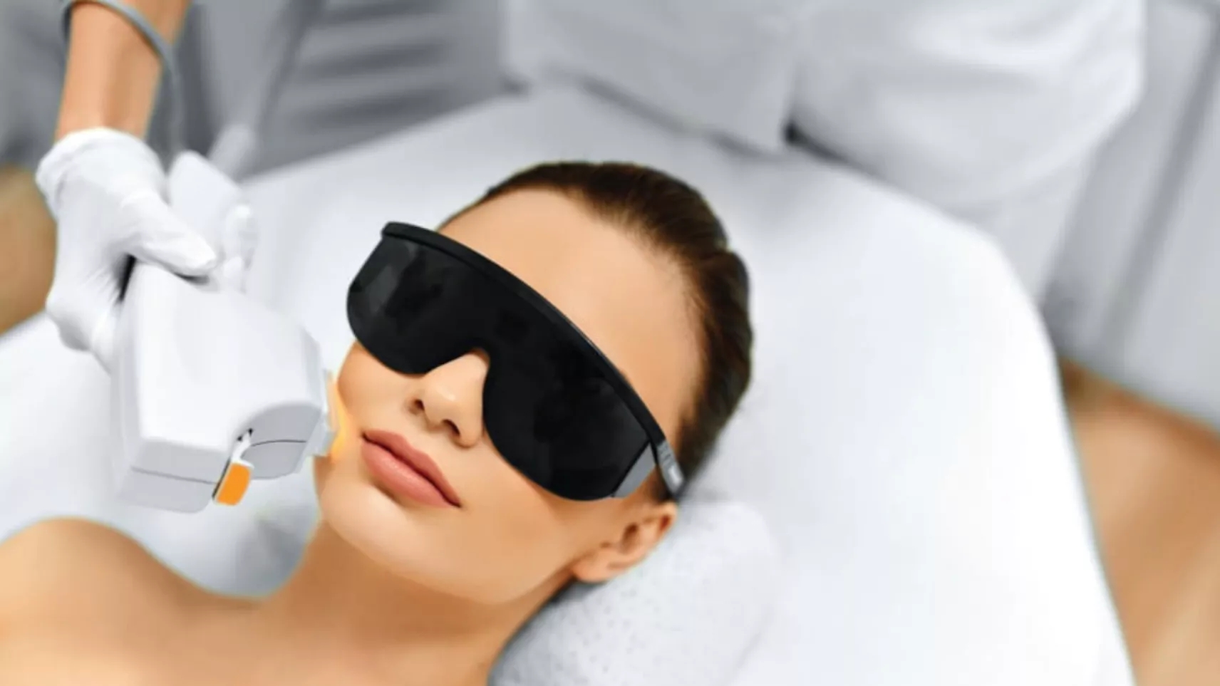 لیزر موهای زائد دائمی است