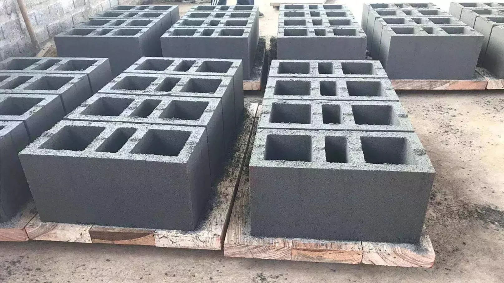 مواد تشکیل دهنده سنگ بلوک سیمانی