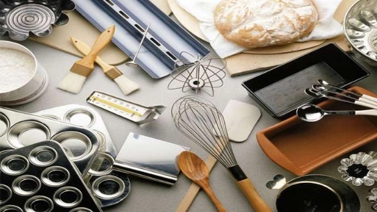 از مهم‌ترین و کاربردی‌ترین ابزارهای قنادی