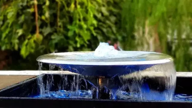 انواع نازل آبنما و کاربرد آن