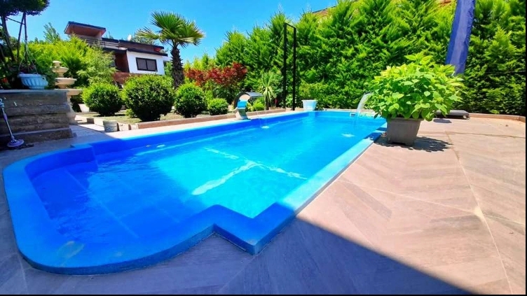 استخر های پیش ساخته