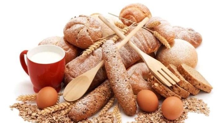 چرا باید نان سبوس‌دار بخوریم؟ مزایای نان سبوس‌دار