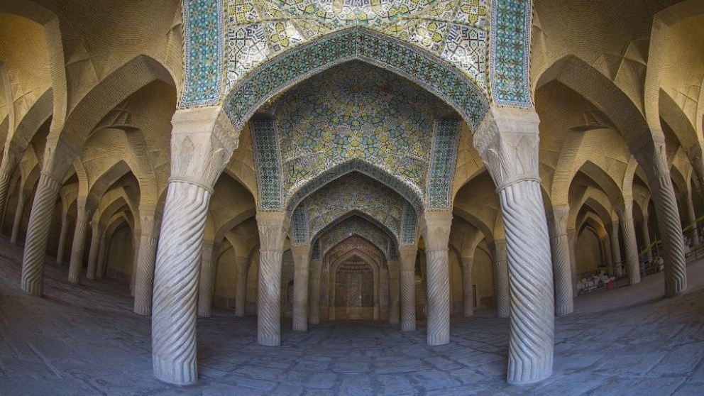 استفاده از سنگ در ستون ها و اجزای آن ها