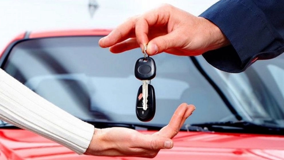 4 reasons to rent a car in Iran