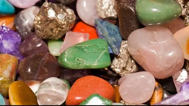 انواع سنگ های قیمتی و نیمه قیمتی
