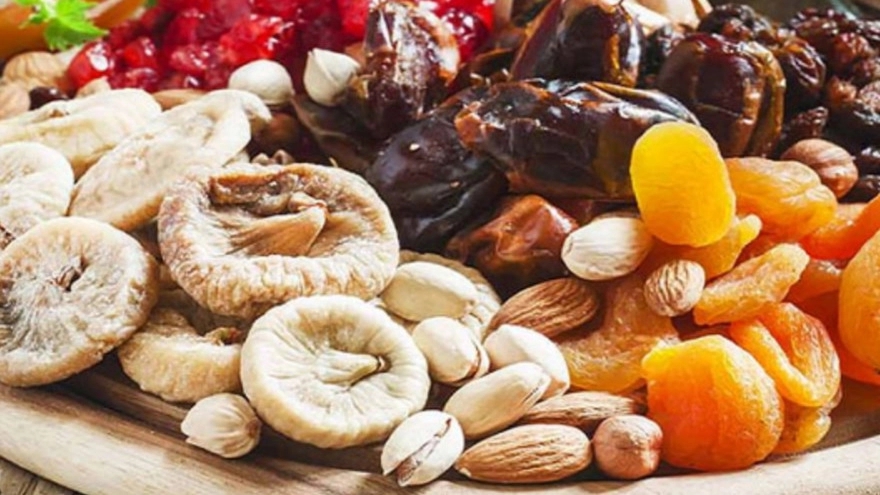 میوه خشک چیست؟