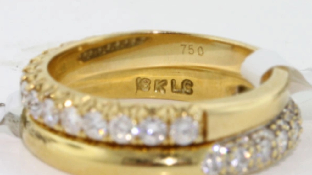 What is 750 gold?