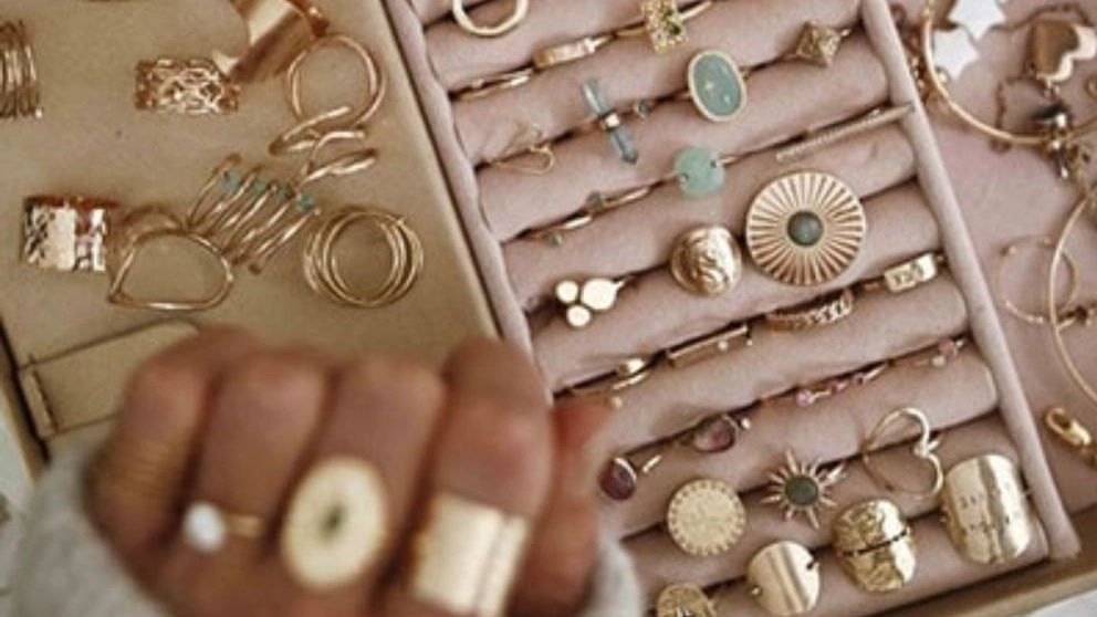 What does accessory mean?