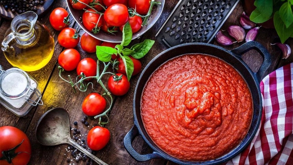 فواید و خواص درمانی رب گوجه فرنگی و ارزش غذایی آن