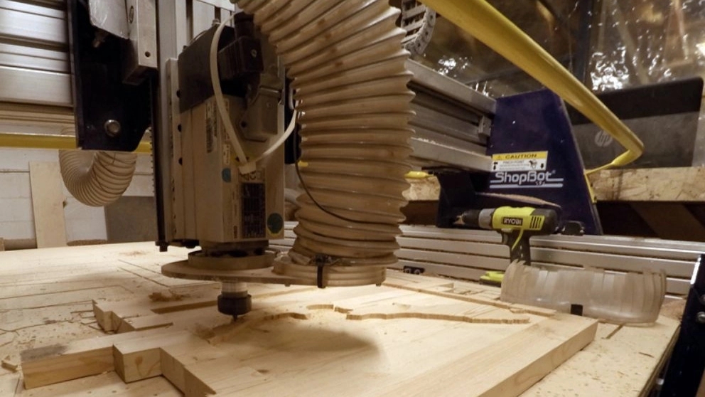 استفاده از دستگاه CNC در تولید مبلمان