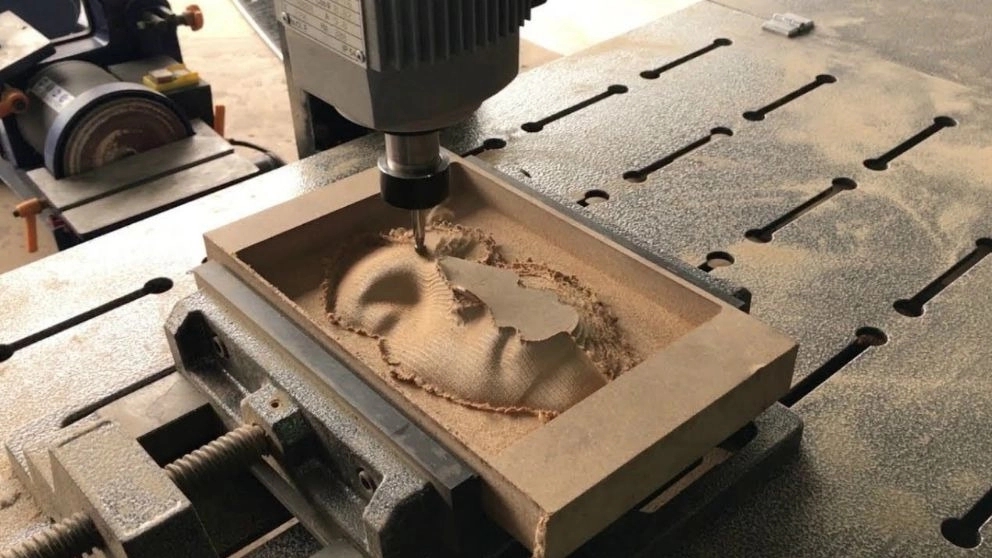 استفاده از دستگاه CNC در تولید مبلمان