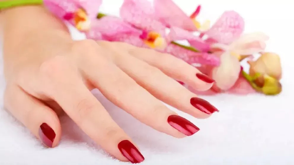 آشنایی با انواع روش کاشت ناخن