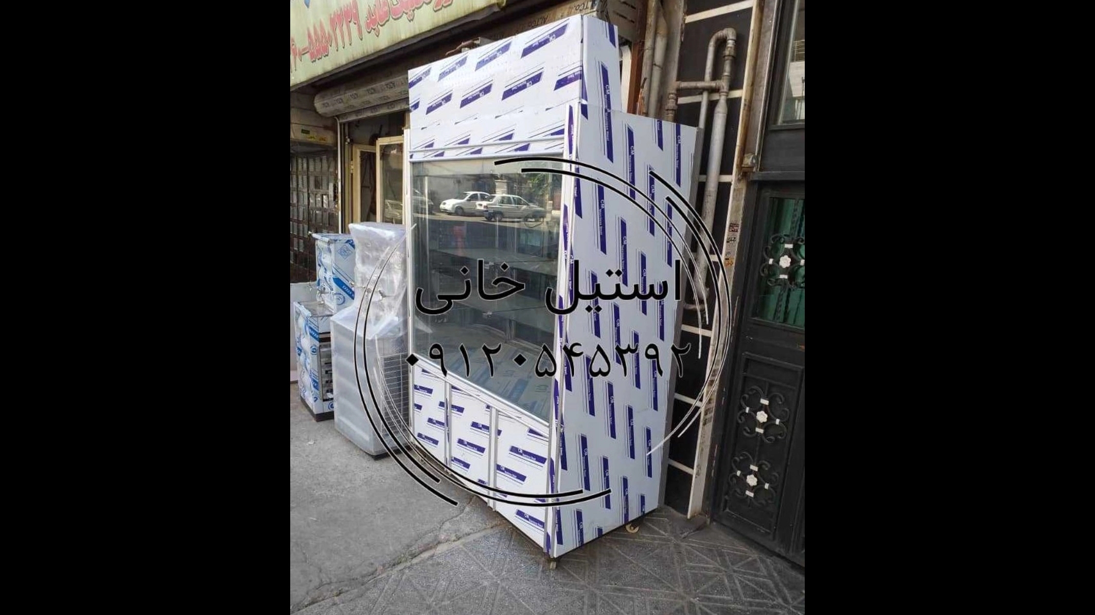 یخچال صنعتی وان زیبایی و کارایی در کنار هم برای نمایش بهتر محصولات شما