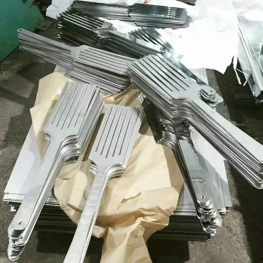 🔰کارخانه سیخ کباب فتحی تولید کننده انواع سیخ کباب رستورانی خانگی سینی کباب و سلف استیل فروش محصولات با قیمت مناسب و کیفیت عالی🔰