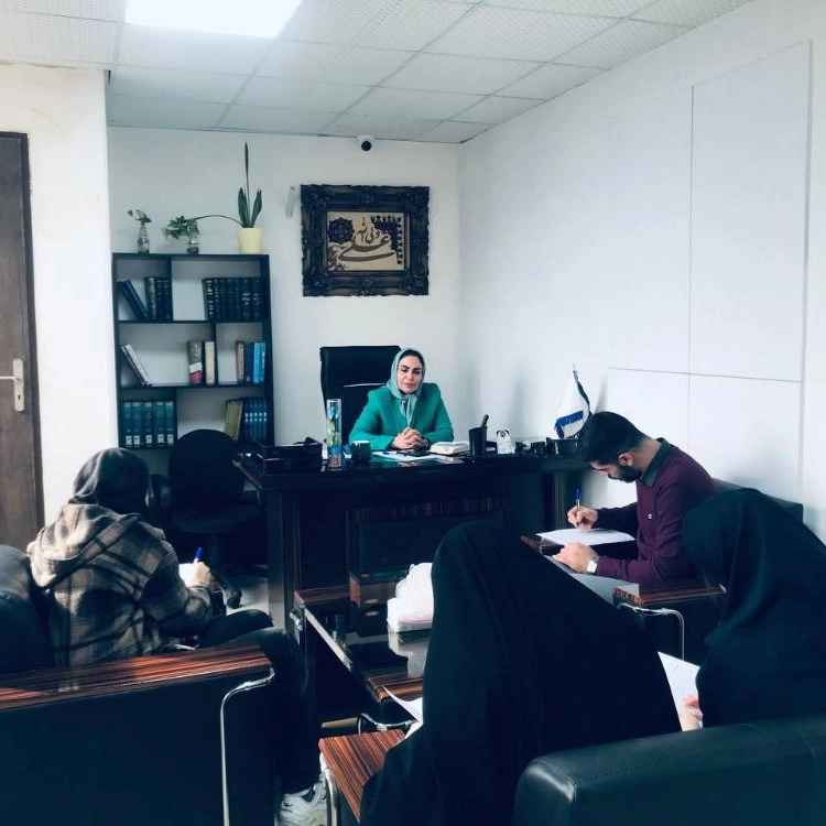 مشاور موسسه حقوقی عدل پندار