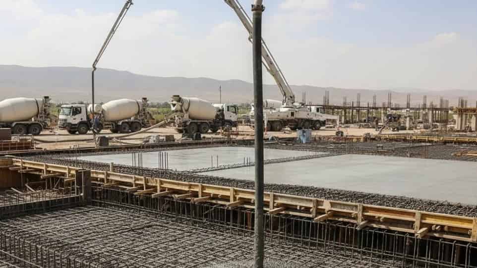 بتن‌ریزی فونداسیون و سقف در اردبیل ،بتن استاندارد عرفان