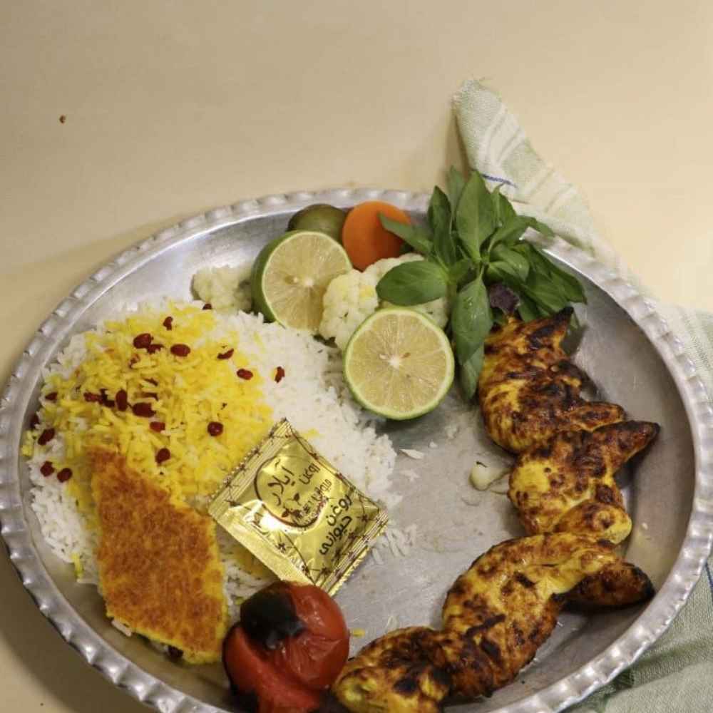 رستوران عمو قاسم در اردستان