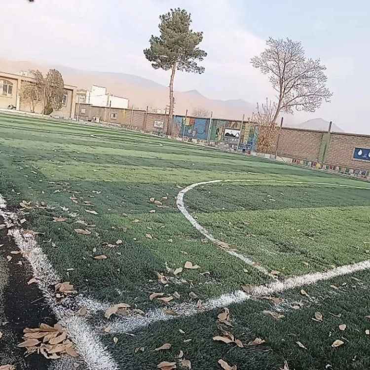 چمن مدرسه ایثار صحنه