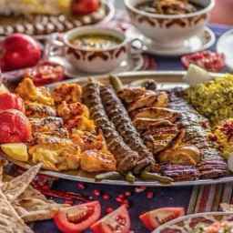 رستوران سنتی تخت طاووس در سرعین اردبیل