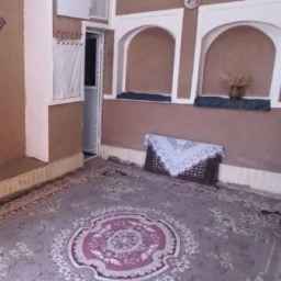 اقامتگاه سنتی وبومگردی وارن درکویروزنه اصفهان