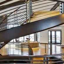 پله پیچ و پله گرد فراز پله در نجف آباد اصفهان