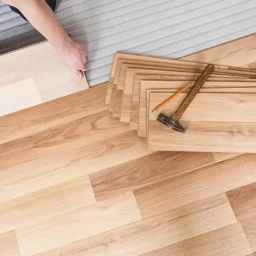 صنایع شیمیایی رانوک، فروش انواع چسب پی یو، چسب کفپوش در قزوین
