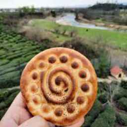 سوغات محلی گیلان تی دیل وا، تولیدی نان برنجی و رشته خشکار در سنگر