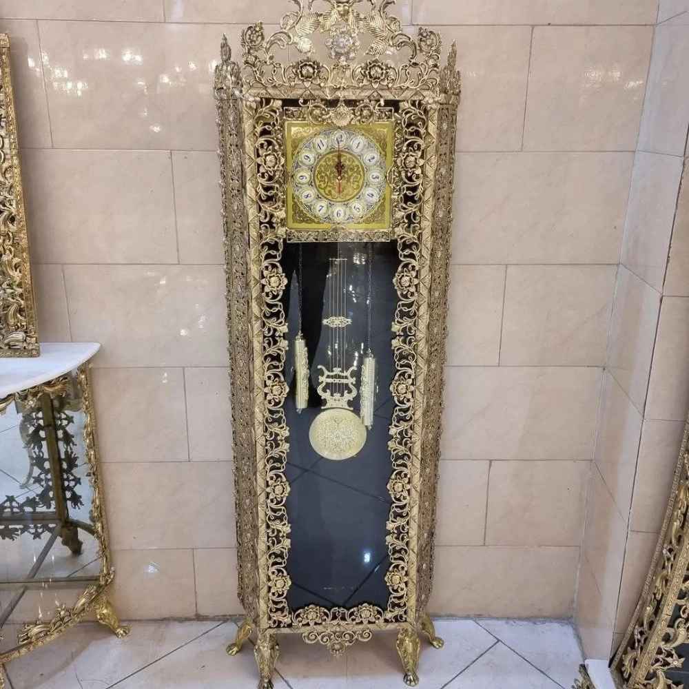 ساعت ایستاده
