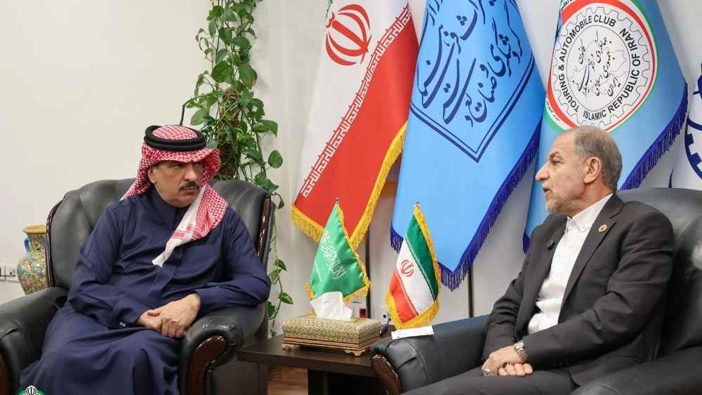 سفیر عربستان در ایران: ایران سرزمینی شگفت‌انگیز است
