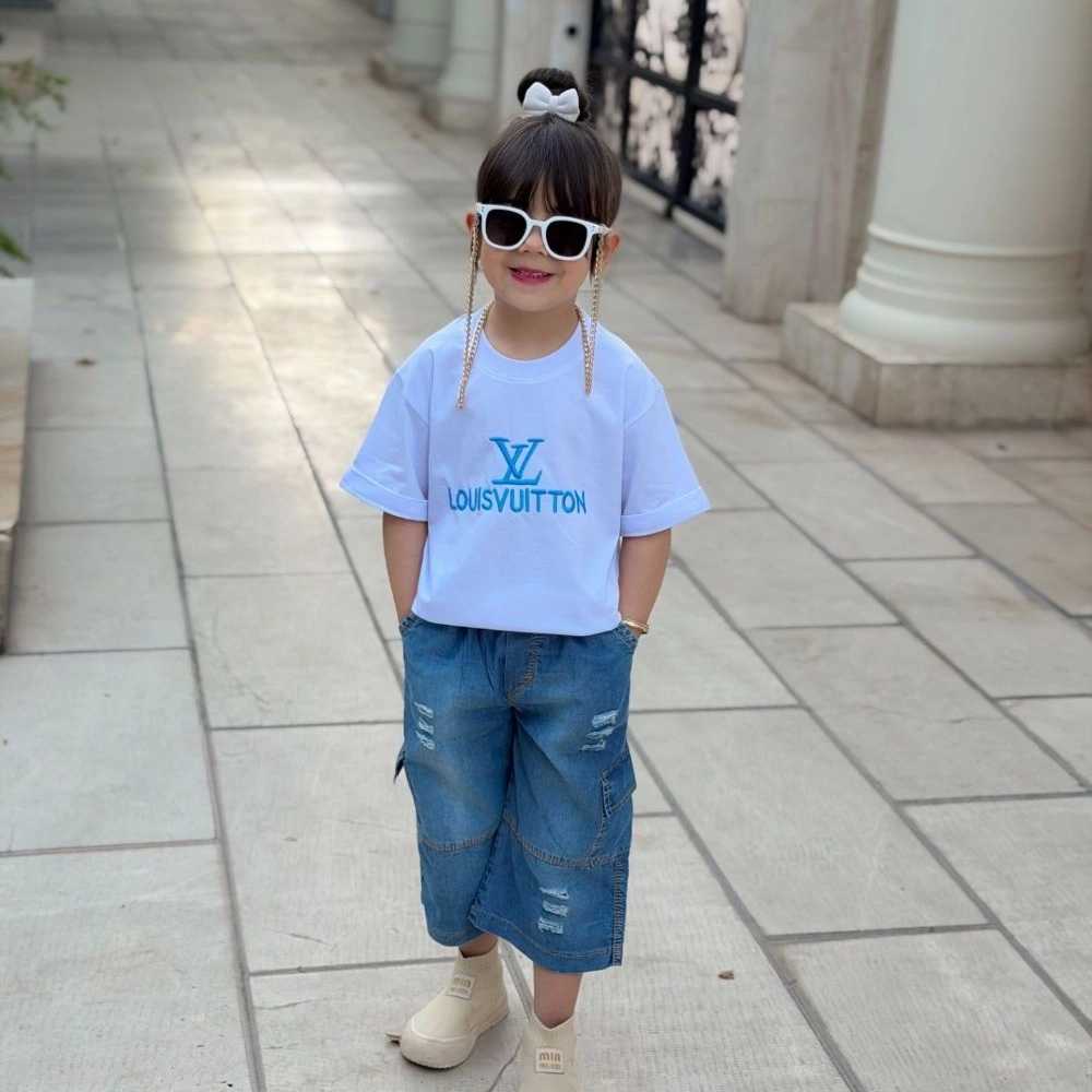 تی‌شرت شلوارک لی