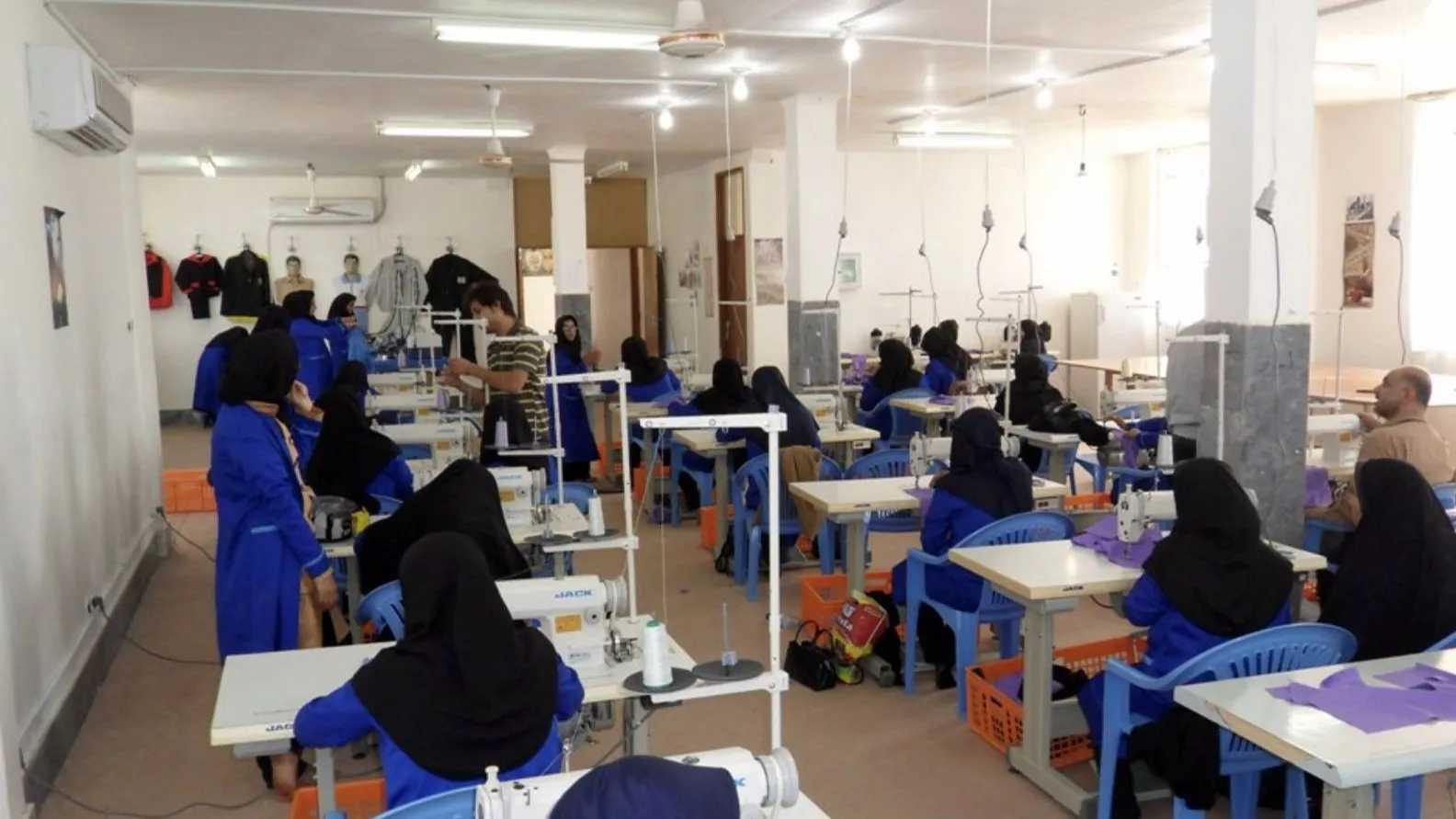 تولیدی پوشاک بوریا در رشت