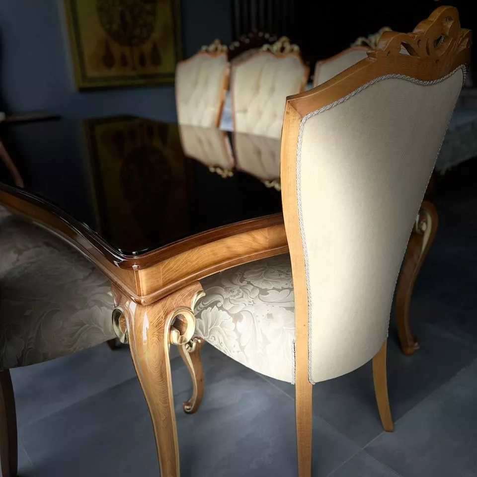 میز نهارخوری